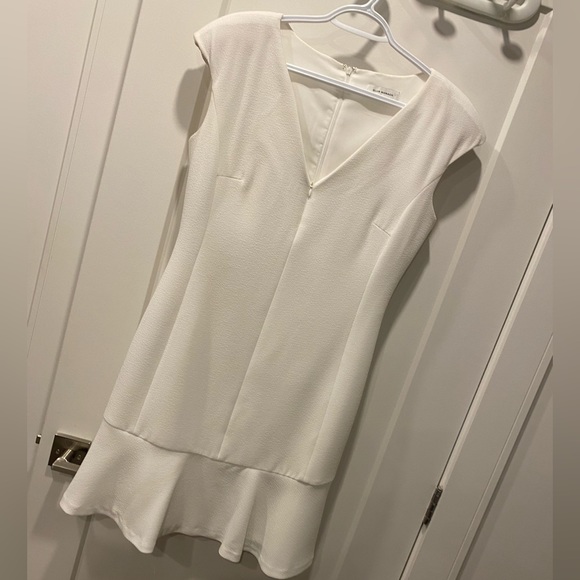 Club Monaco classic dress - Picture 2 of 3